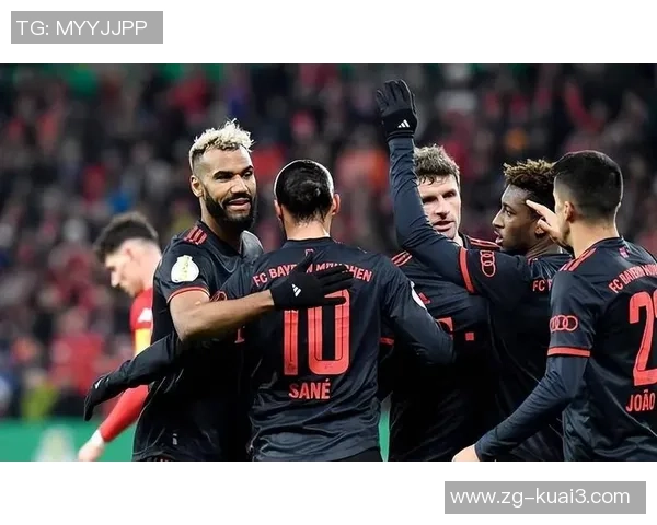 拜仁慕尼黑对阵曼联比赛比分深度分析与战术解读 拜仁慕尼黑对阵曼联比赛比分深度分析与战术解读